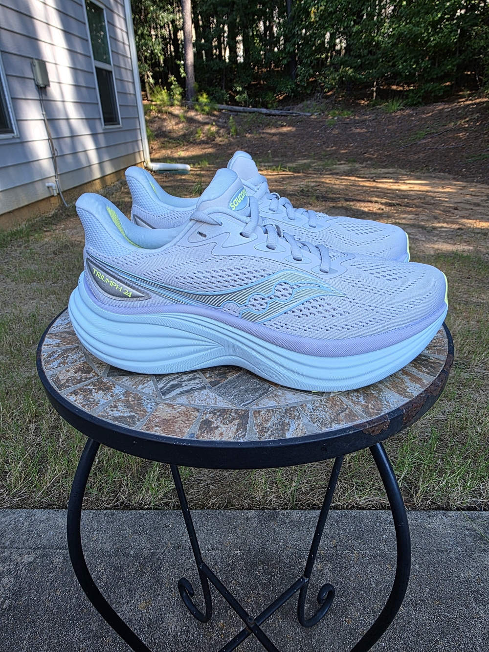 Saucony Triumph 24 S100999-1022 Fog/Ice Melt Running Shoes Women Sz 7.5 Worn 1x